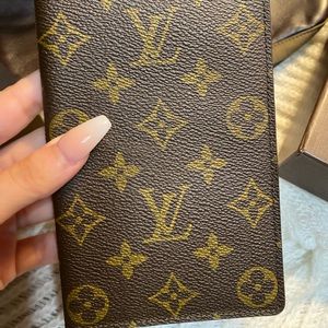 ✈️SOLD✈️ Authentic Louis Vuitton Monogram Wallet
